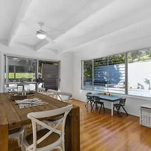 https://21-nairana-rest-noosa-heads.hotelssunshinecoast.net